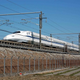 Illustration for article titled Japans Type N700 Bullet Train Almost Half as Fast as an Airplane